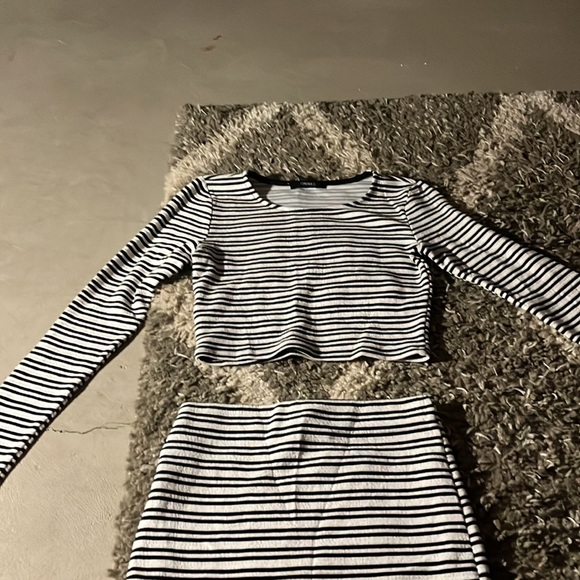 Matching set - Picture 2 of 3